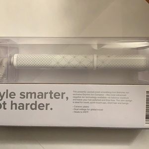 Express mini smooth Paul Mitchell protocols limited edition, Brand new!